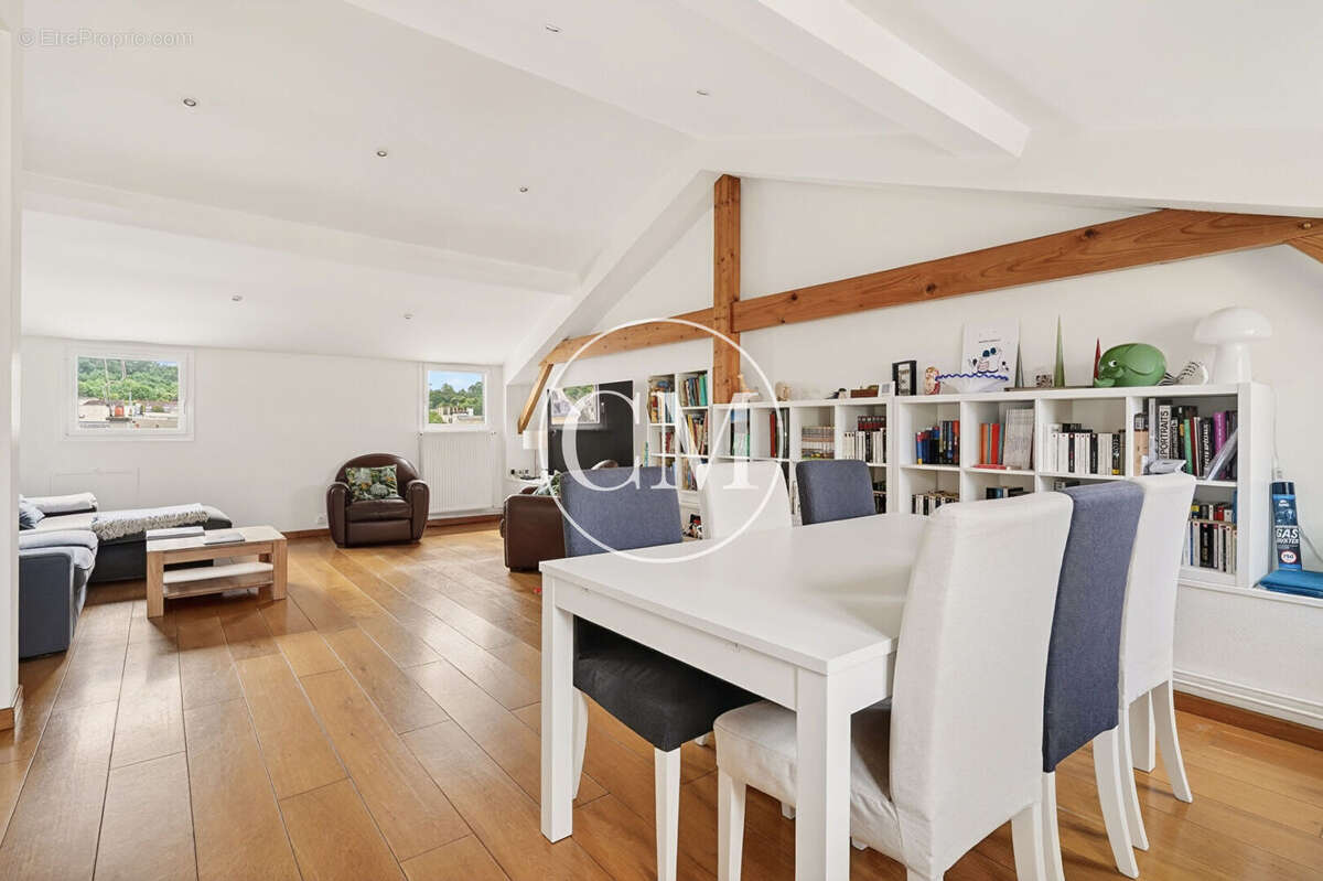 Appartement à VERSAILLES