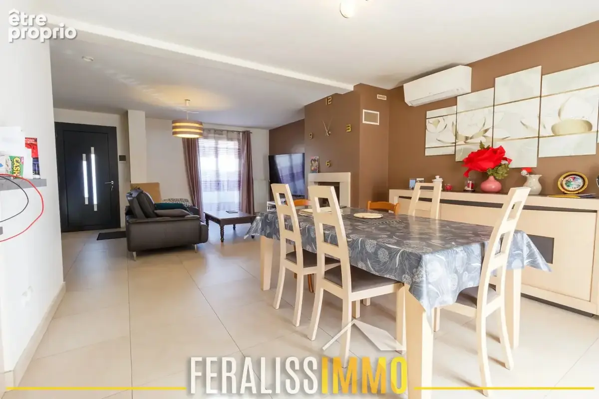 Secteur idéal pour cette belle maison récente de 4 chambres. - photo 3