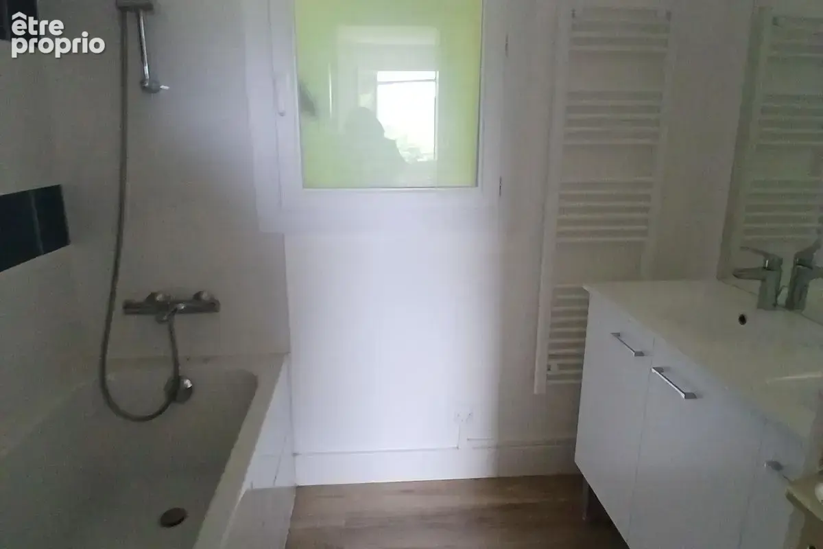 Secteur Buzine Villa T4 non mitoyenne de 102m² avec vue panoramique et garage sur terrain de 400m² - photo 9