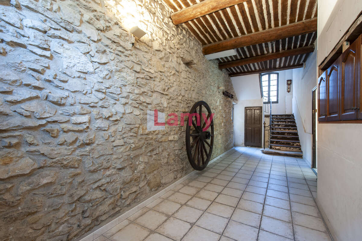 Appartement à LANCON-PROVENCE