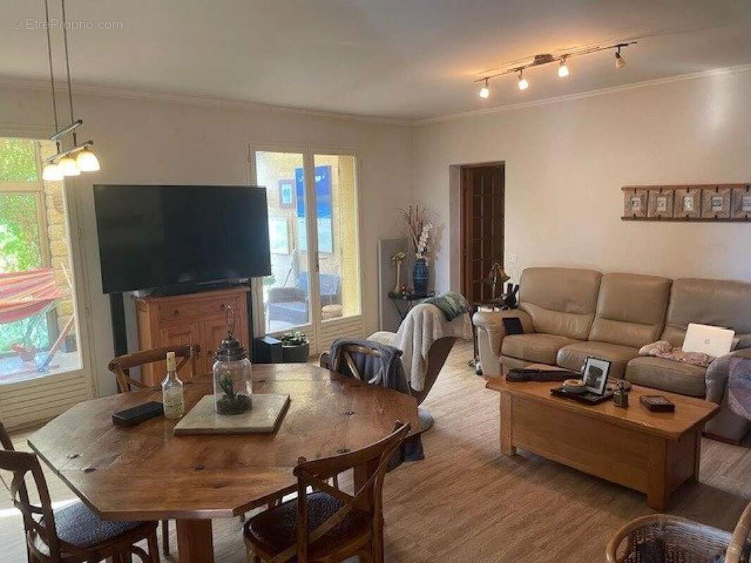 Photo 2 - Maison à REILLANNE