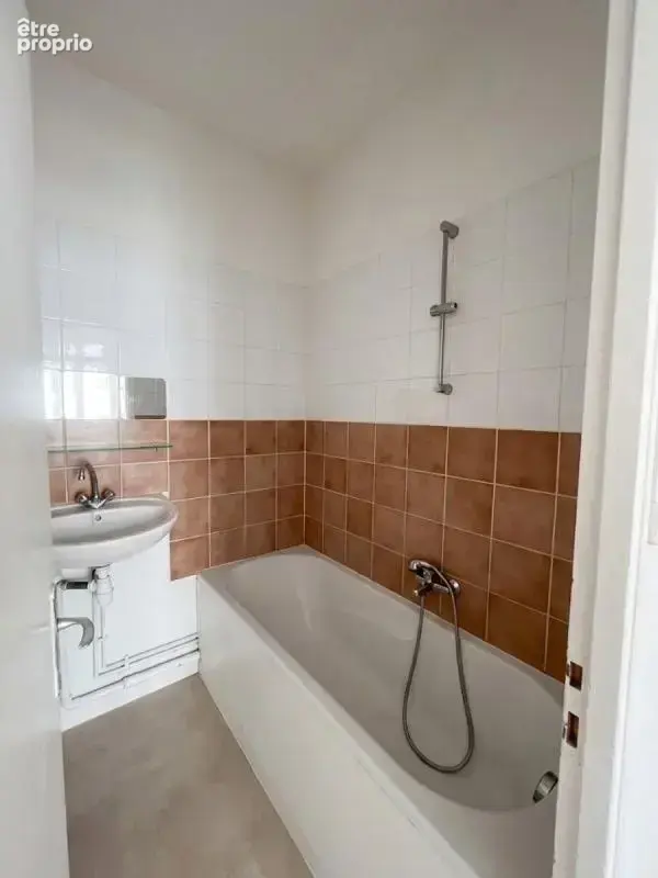 Appartement lumineux avec balcon – Idéal investisseur ou primo-accédant - photo 3
