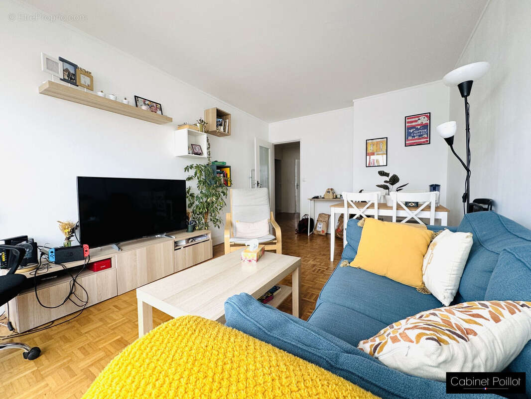 Appartement à PARIS-15E