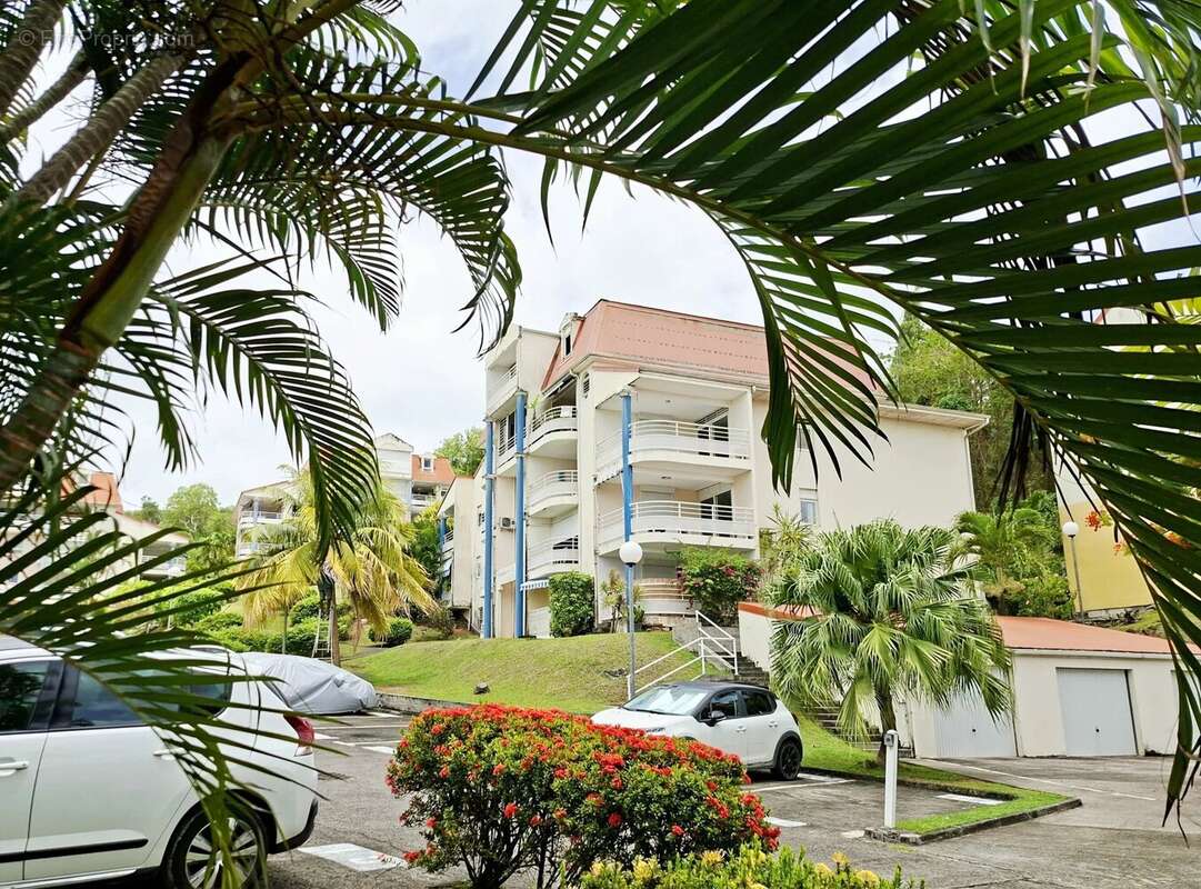 Appartement à LES TROIS-ILETS