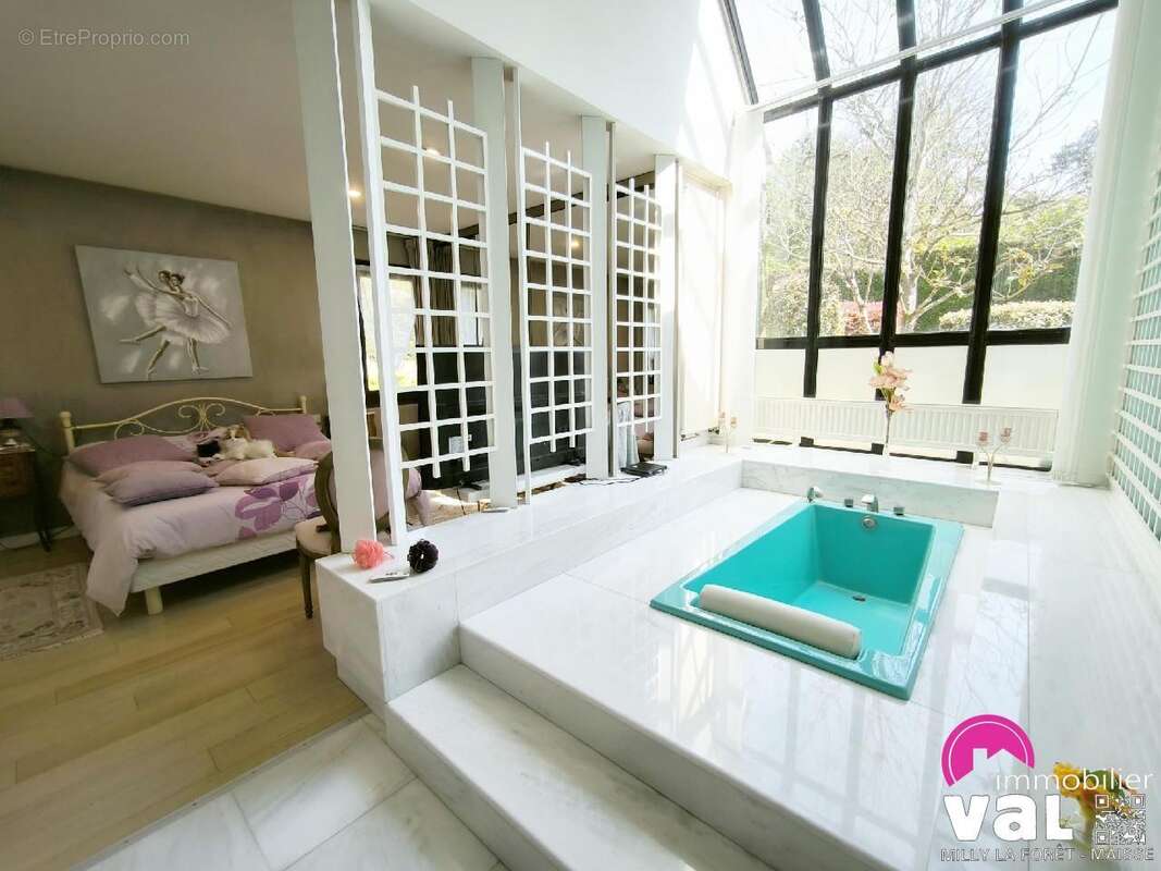 Maison 203 m² à Le Vaudoue  - photo 8