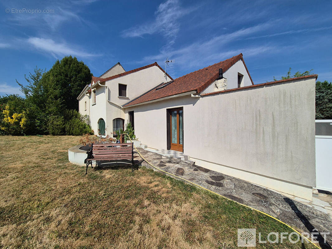 Maison à VILLEBON-SUR-YVETTE