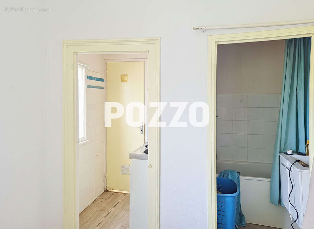 A Vendre  Appartement 1 pièce  à Bernières sur Mer (14990) - photo 2