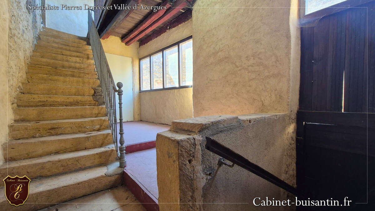 Maison en pierres centre village - photo 12