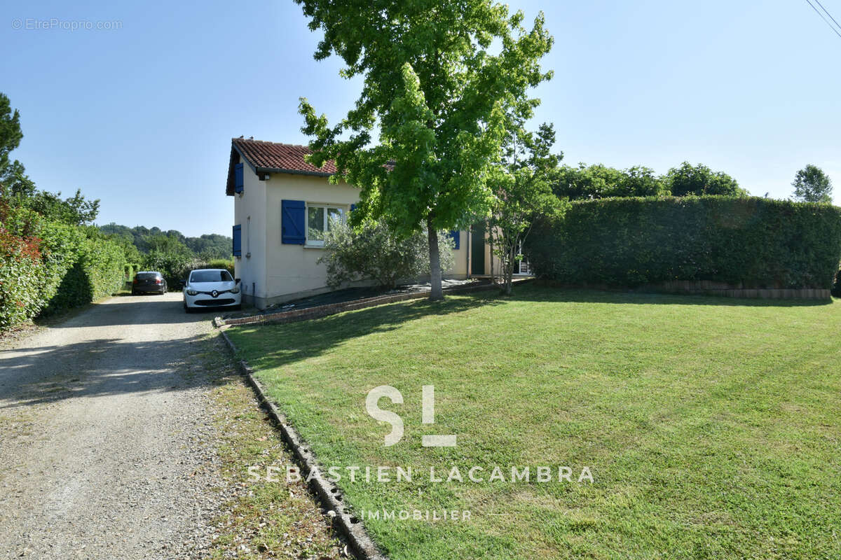 Maison à LESCURE-D&#039;ALBIGEOIS