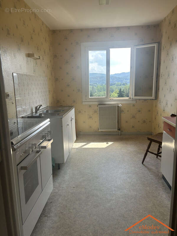 Maison à LAVELINE-DEVANT-BRUYERES