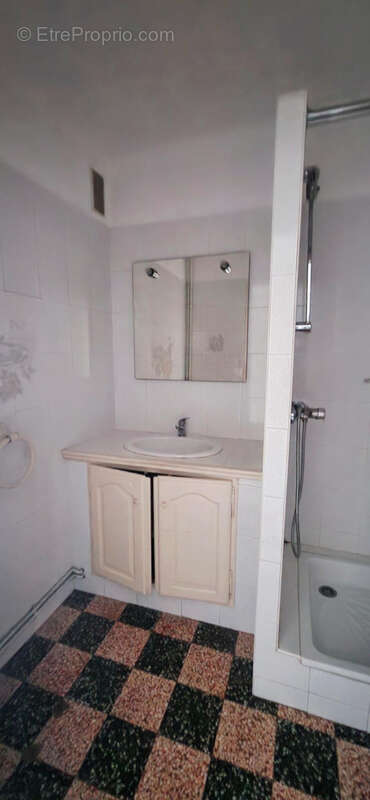 Appartement à BOLLENE