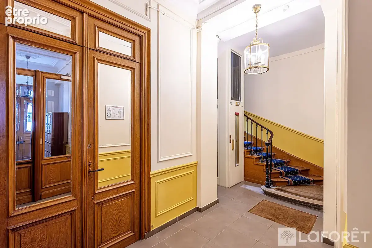 Paris 2e réaumur / arts-et-métiers 3 pièces avec balcon, étage élevé et ascenseur - photo 11