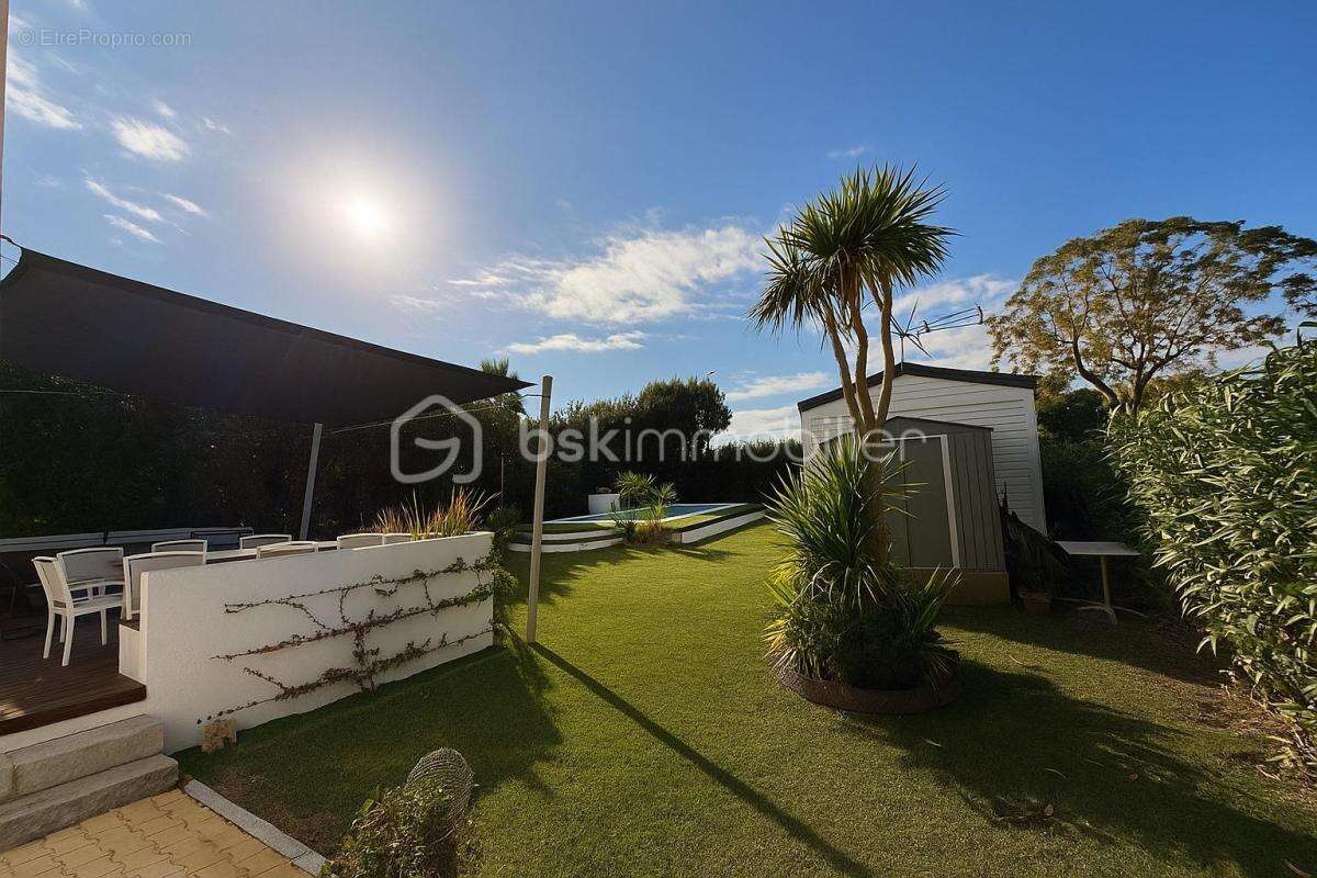 Villa spacieuse non mitoyenne avec piscine garage et mobile-home indépendant - photo 11