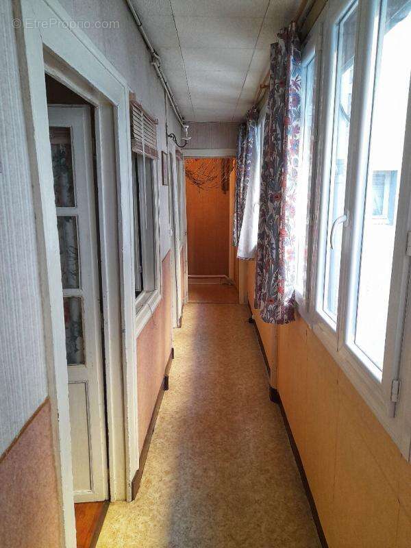 Appartement à EAUX-BONNES