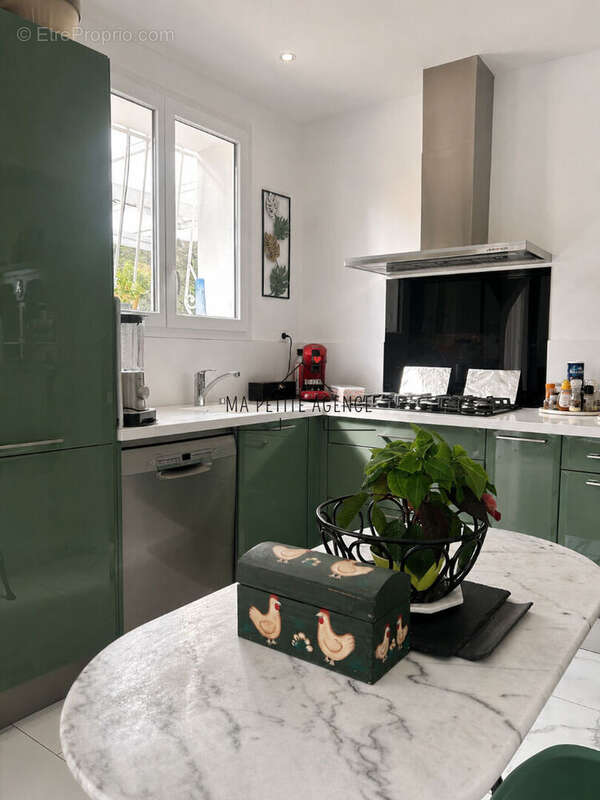 Appartement à LE ROVE