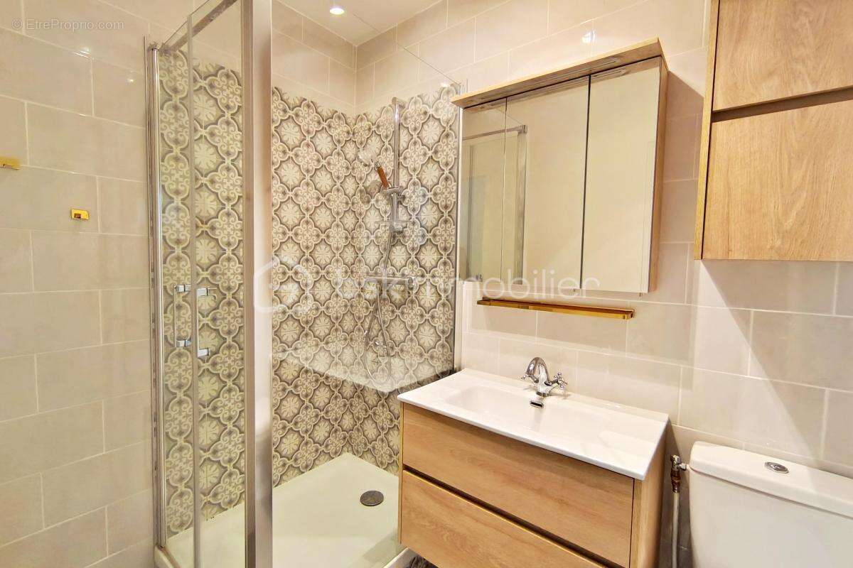 Appartement à FONTENAY-LE-FLEURY
