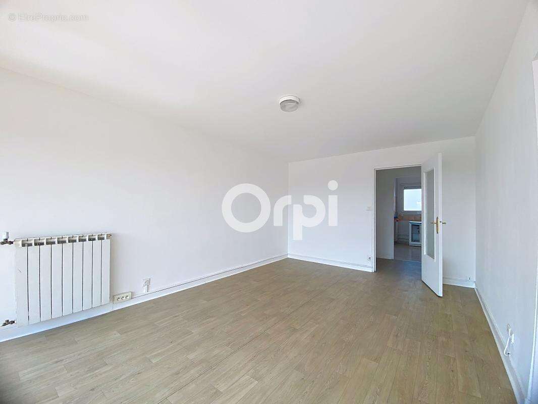 Appartement traversant avec vue mer et balcon à vendre - photo 10