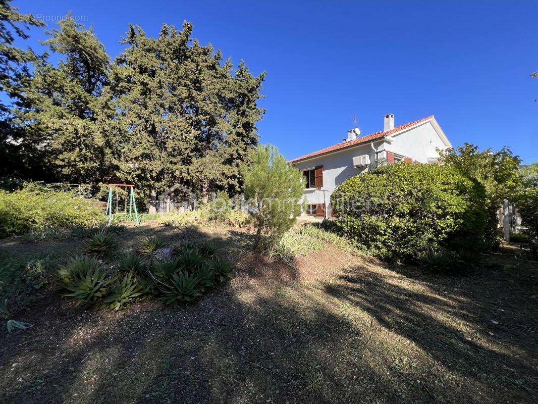 Maison à LA VALETTE-DU-VAR