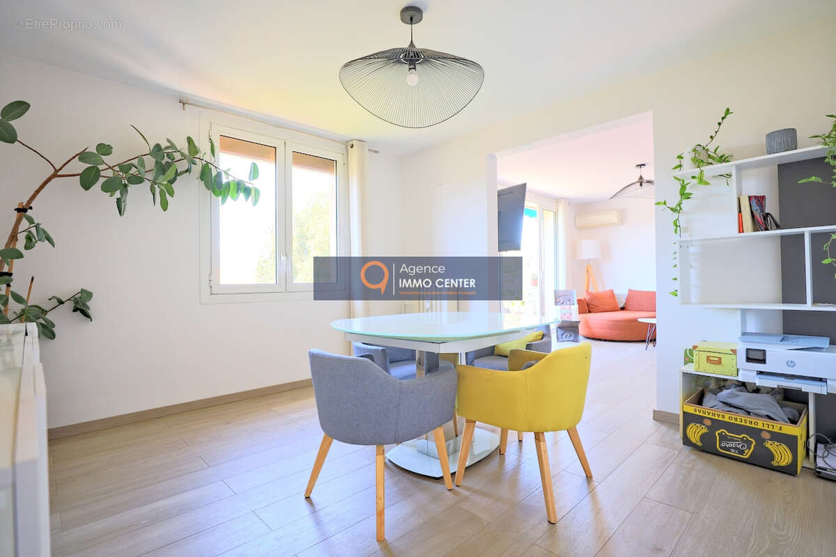 Appartement à HYERES