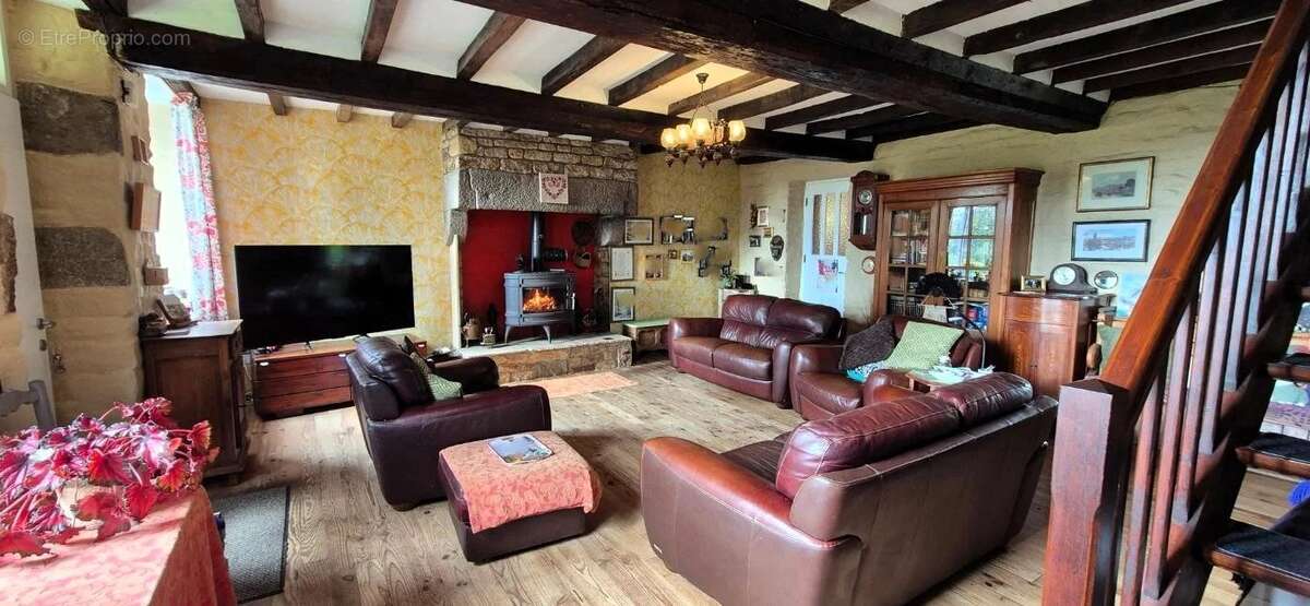 Maison à LE MESNIL-GILBERT