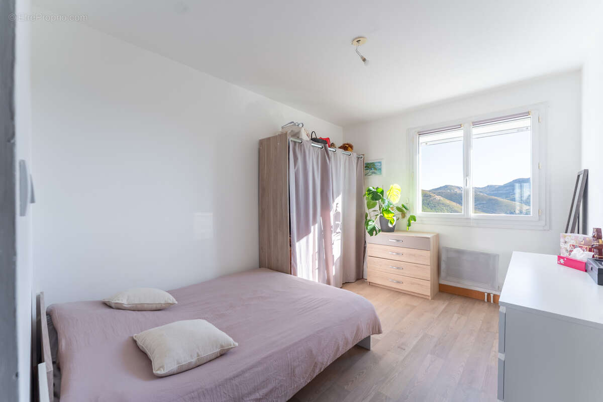 Appartement à MARSEILLE-9E
