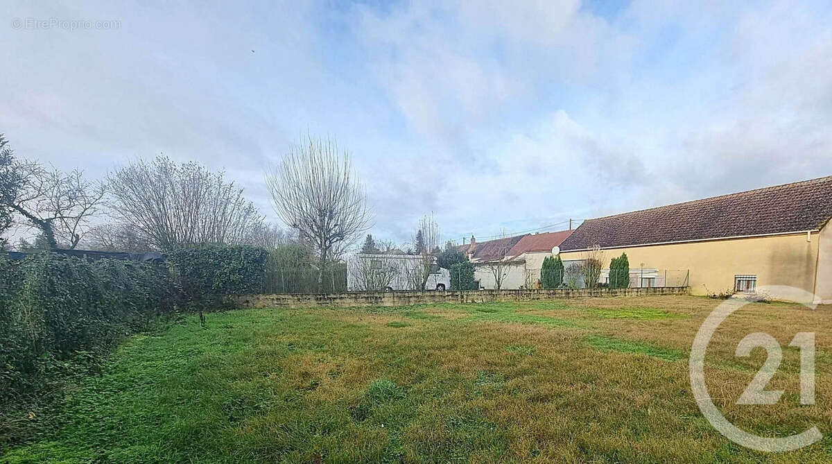 Terrain à SOISY-BOUY