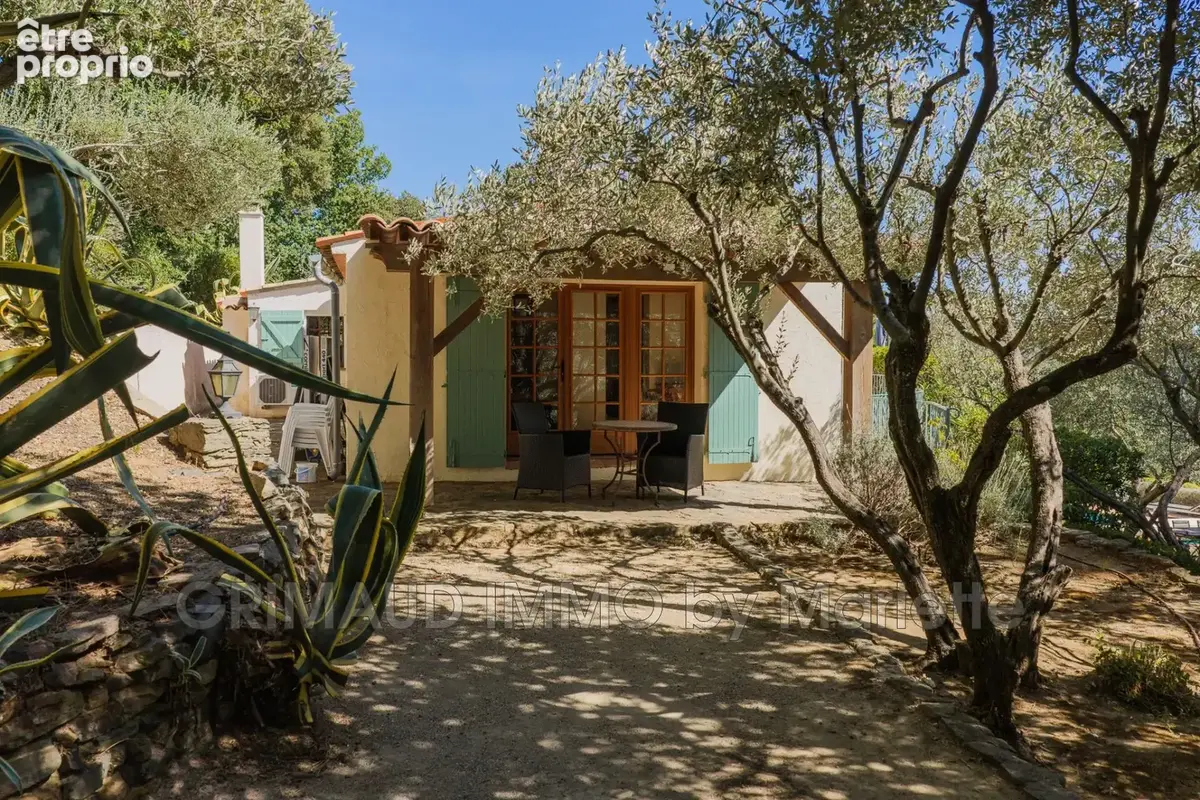 Maison 6 pièces 131 m² à vendre à La Garde-Freinet (83680) - photo 9