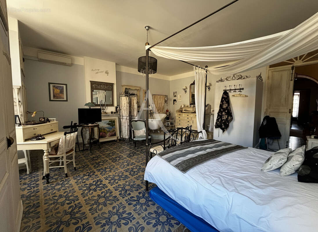 Maison à LUC-SUR-ORBIEU