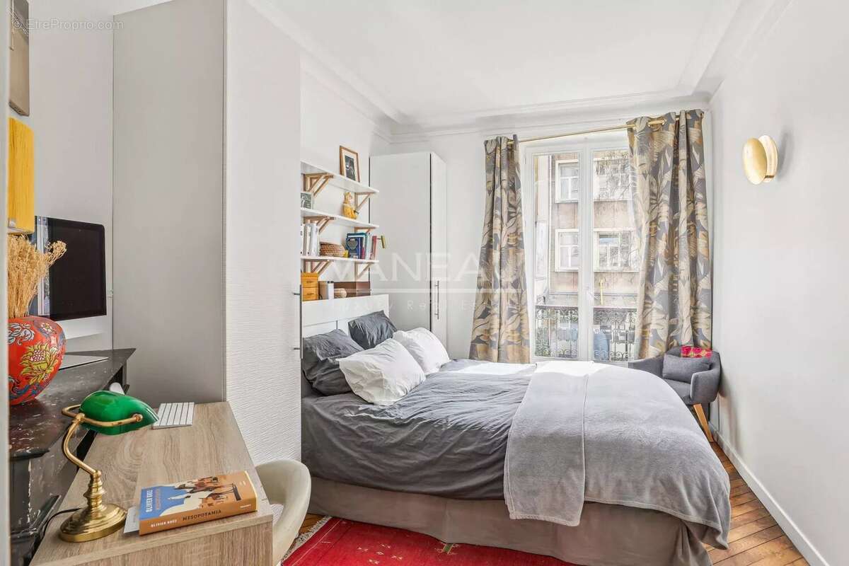 Appartement à PARIS-10E