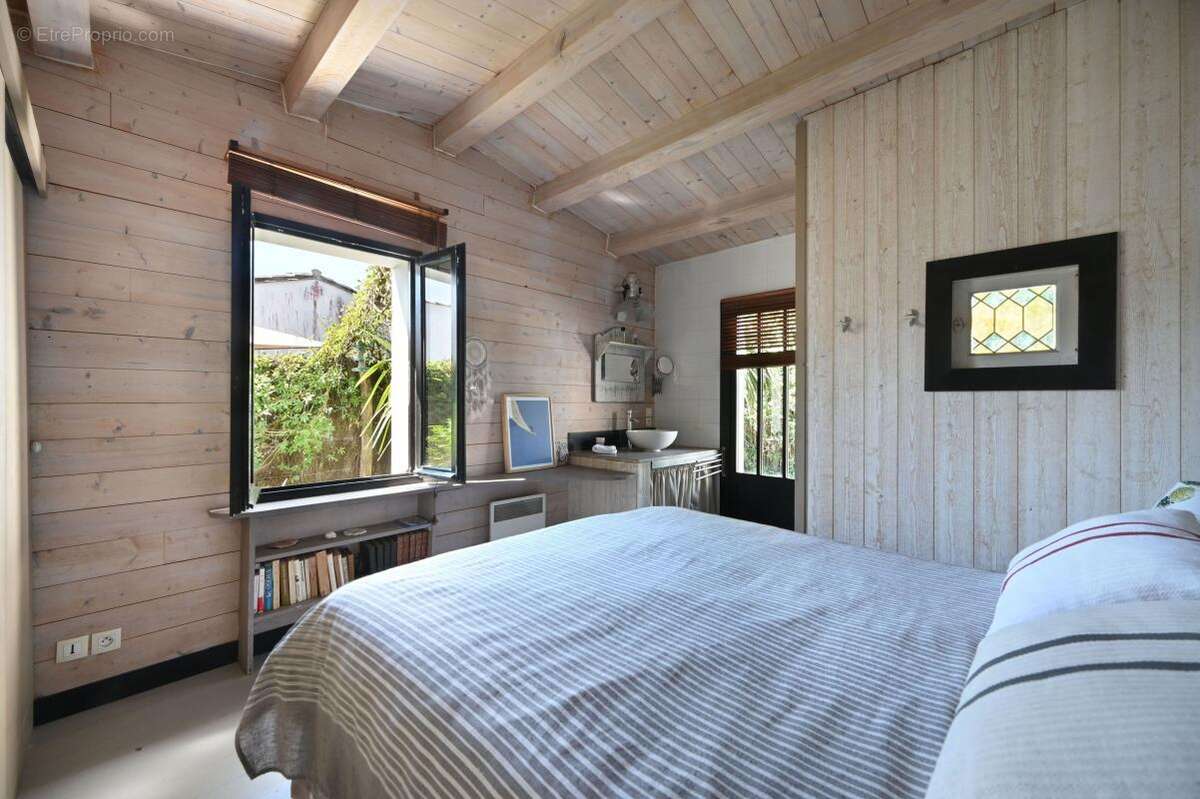 Maison à LES PORTES-EN-RE