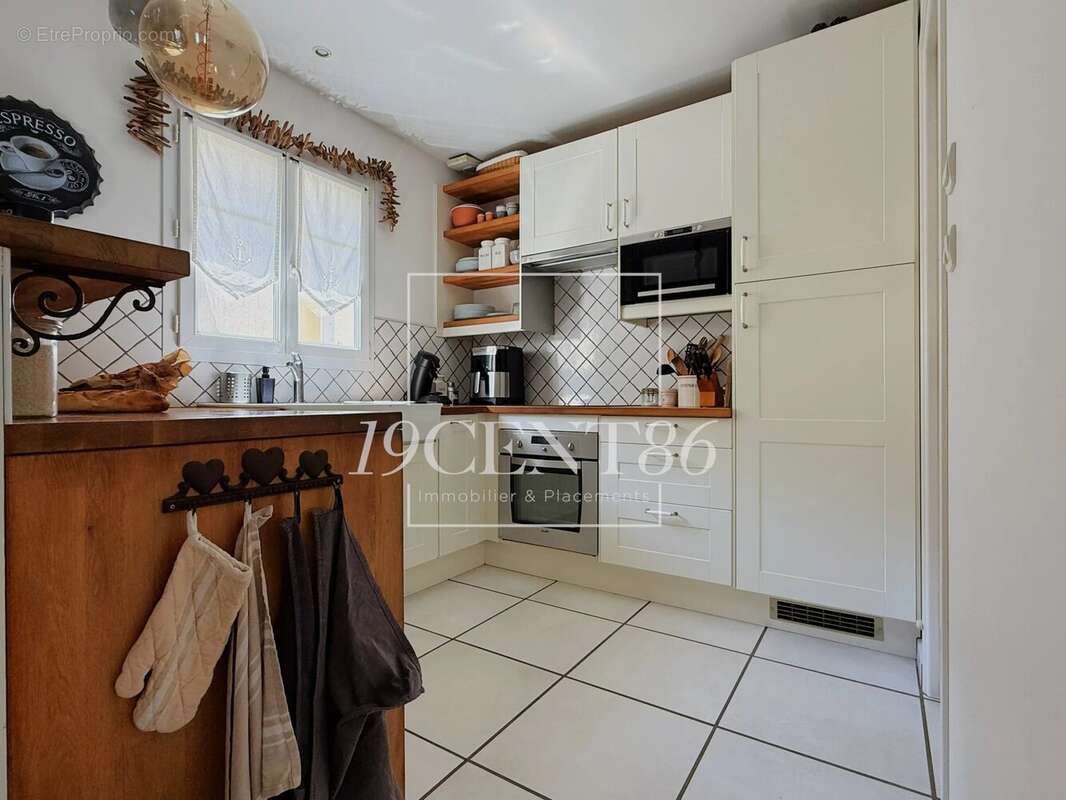 Maison 125 m² à Communay  - photo 19