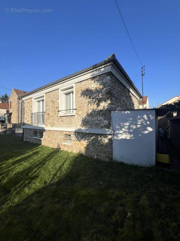 Maison à VILLENEUVE-SAINT-GEORGES