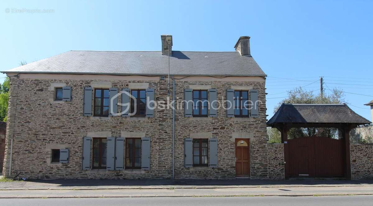 Maison à LE MOLAY-LITTRY