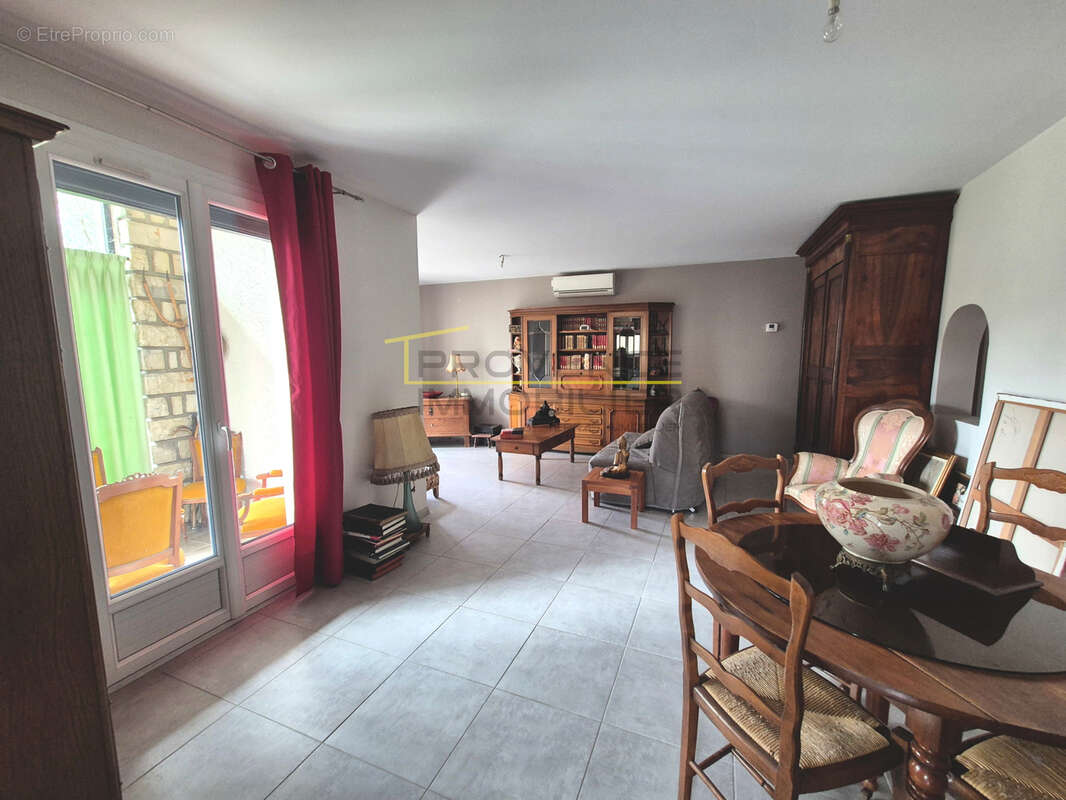 Maison à MONTELIMAR