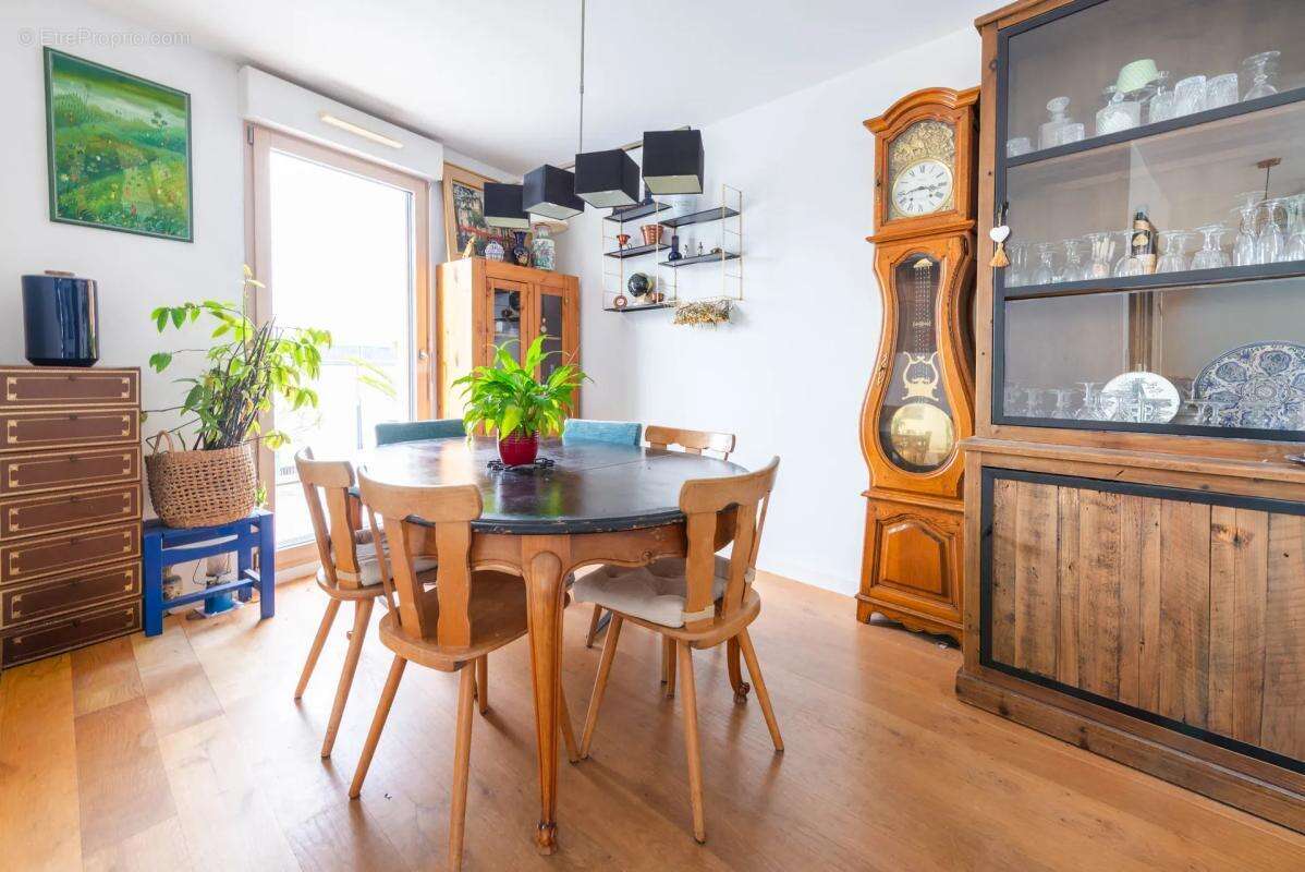 Appartement à COLOMBES