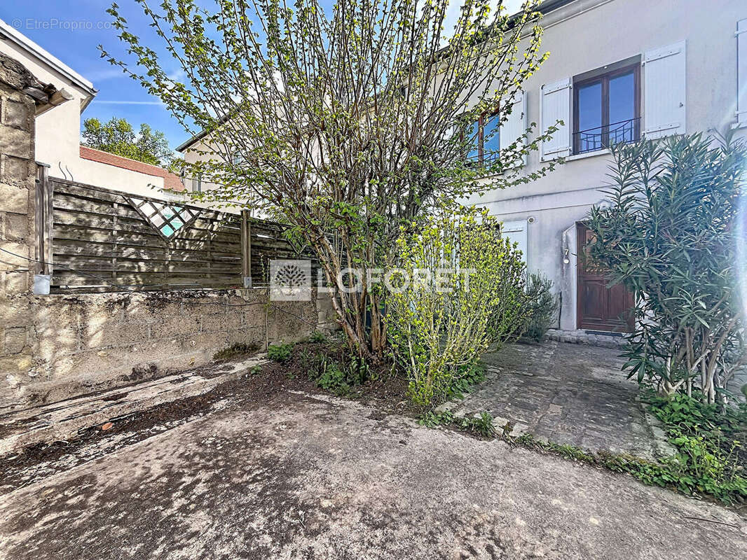 Maison à MAREIL-EN-FRANCE