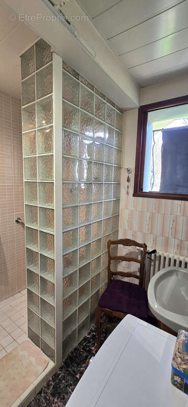 Appartement à CHAZEY-BONS