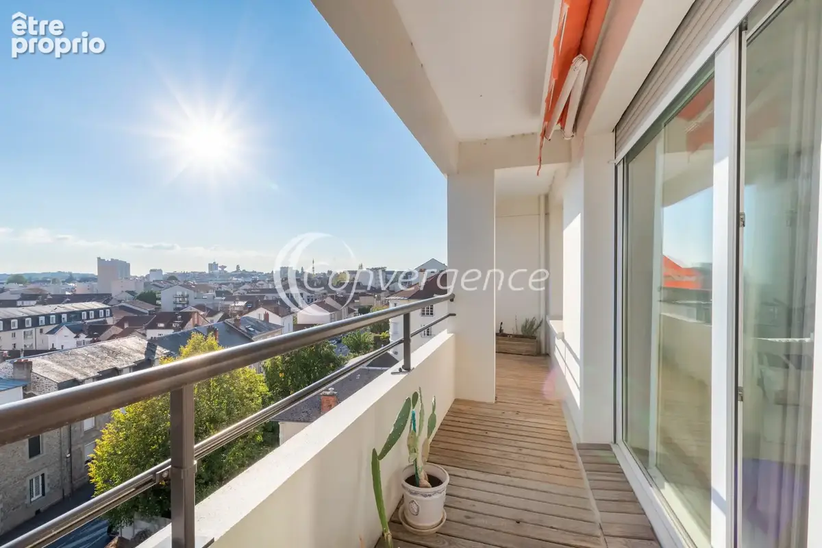 Appartement T5 avec garage, balcon, ascenseur et cave - hypercentre - photo 2
