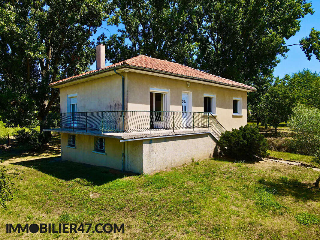 Maison à MONTPEZAT