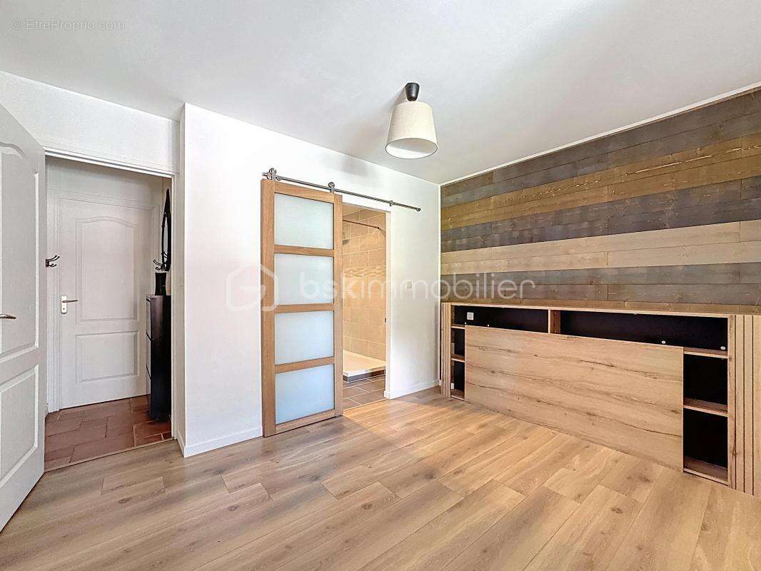 Maison à LA CHAPELLE-BOUEXIC