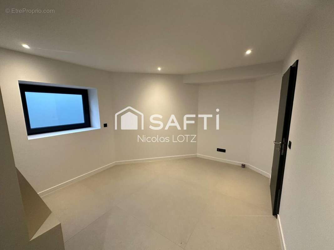 Photo 8 - Maison à WOELFLING-LES-SARREGUEMINES