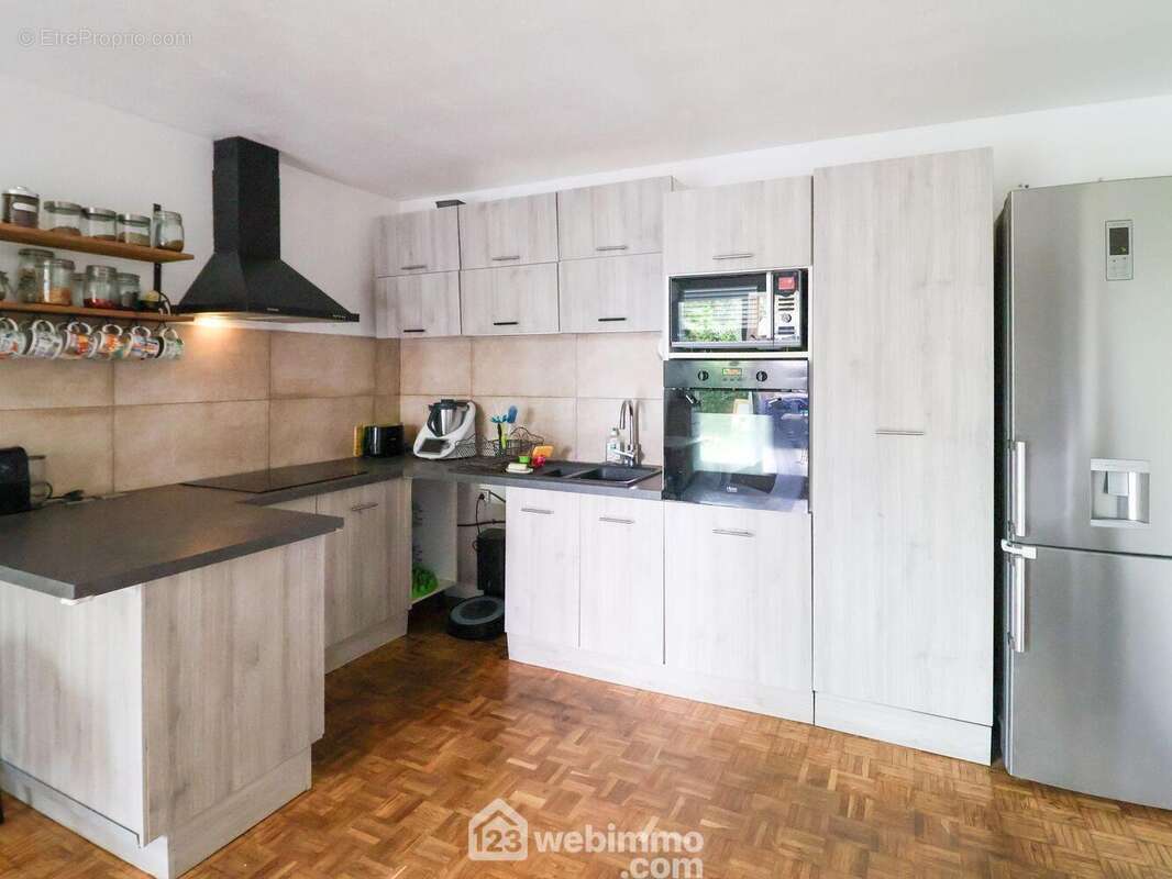Appartement à MARSEILLE-9E