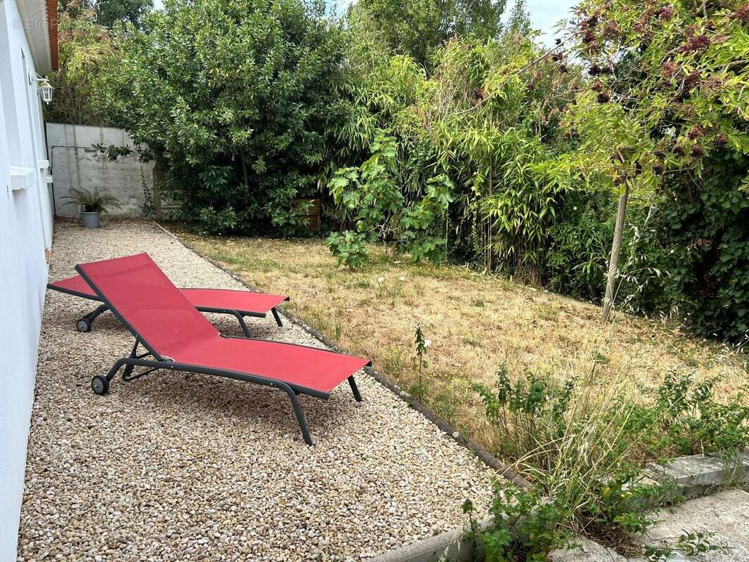Maison 100 m² à Beauvoir-Sur-Mer  - photo 8