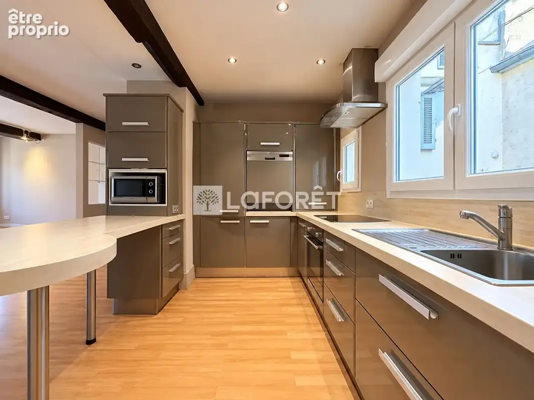 Appartement t4 de caractère coeur de ville 84,44 m² - photo 2