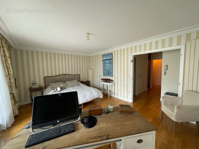 Residence avec services - studio a vendre - en excellent etat - photo 3