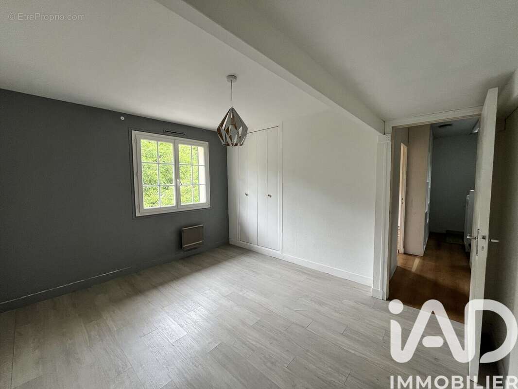 Photo 8 - Maison à TAVERNY