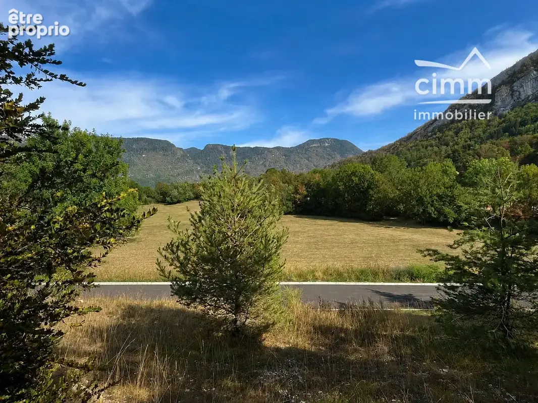 Terrain à LA CHAPELLE-EN-VERCORS