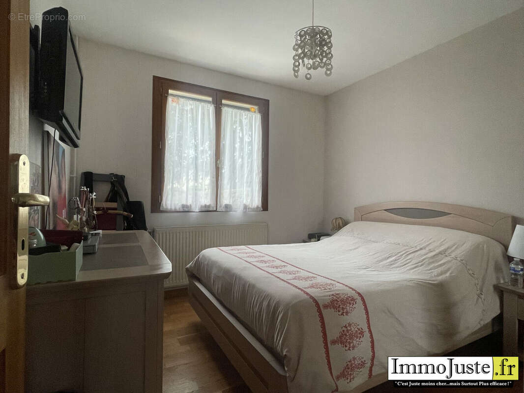 Maison à MAGNY-LES-HAMEAUX