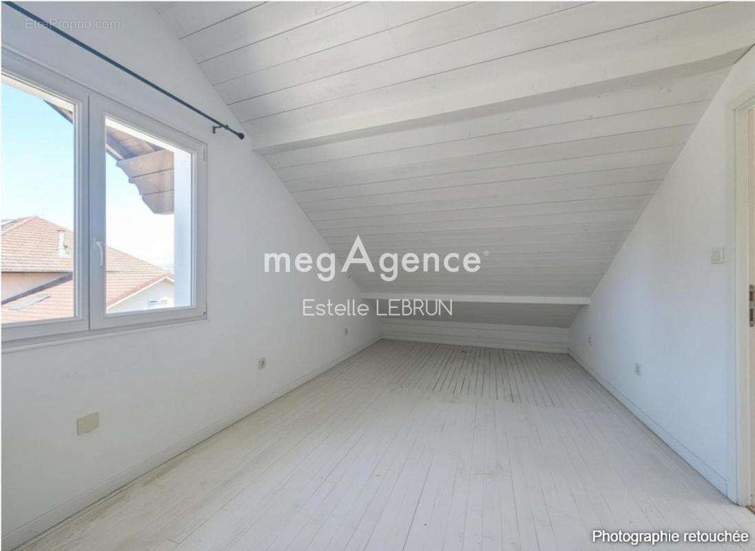 Maison - 8 pièces - 6 Chambres - Studio 16m² - Garage - Stationnement - Sous-Sol Complet - Jardin Sans Vis-à-Vis - photo 11
