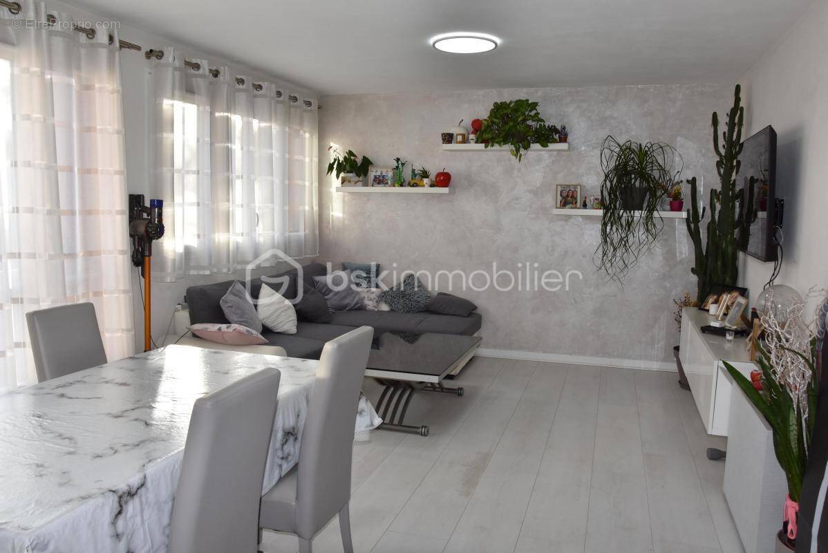 Appartement à NEUILLY-SUR-MARNE